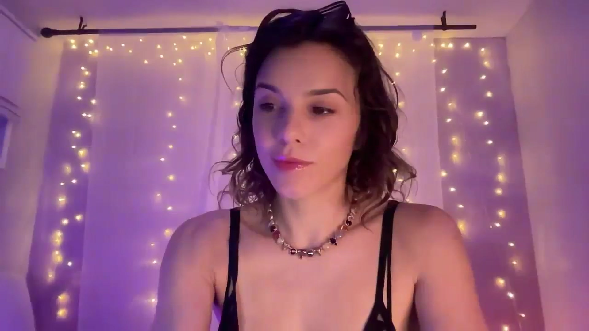 Gallery image thumbnail from AsheEllis's myfreecams stream on, 02/12/2024, 06:32 image 14 of 20