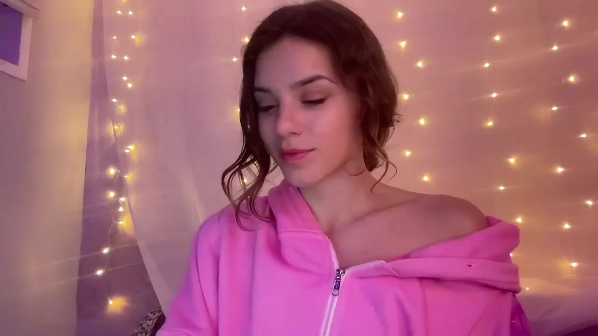 Gallery image thumbnail from AsheEllis's myfreecams stream on, 02/22/2024, 08:26 image 7 of 20