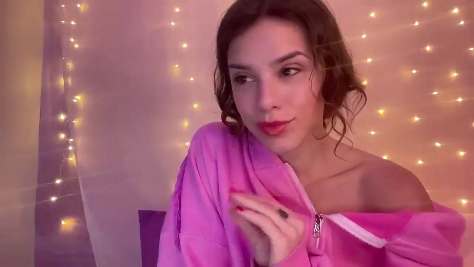 Gallery image thumbnail from AsheEllis's myfreecams stream on, 02/22/2024, 08:26 image 12 of 20
