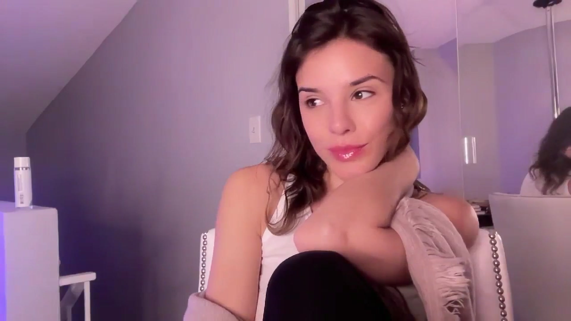 Gallery image thumbnail from AsheEllis's myfreecams stream on, 03/15/2024, 06:49 image 11 of 20
