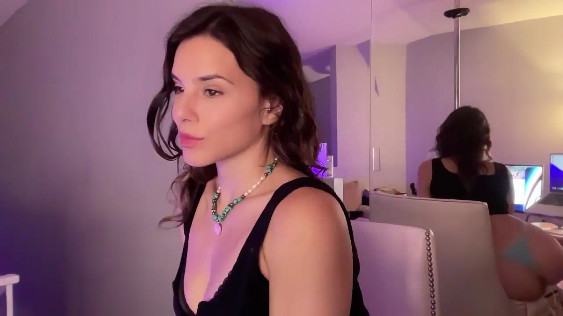 Gallery image thumbnail from AsheEllis's myfreecams stream on, 03/16/2024, 06:29 image 15 of 20