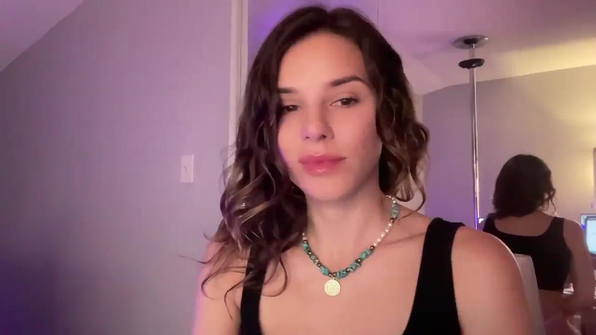 Gallery image thumbnail from AsheEllis's myfreecams stream on, 03/16/2024, 08:36 image 5 of 20