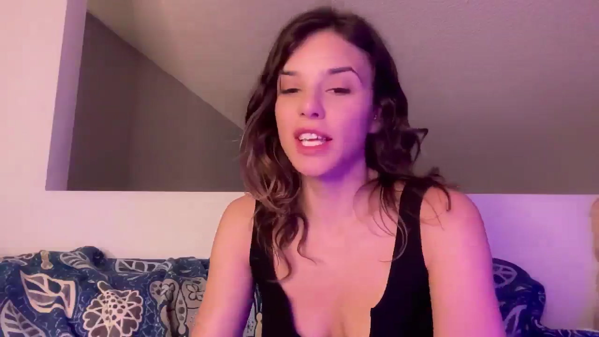 Gallery image thumbnail from AsheEllis's myfreecams stream on, 03/17/2024, 09:07 image 7 of 20