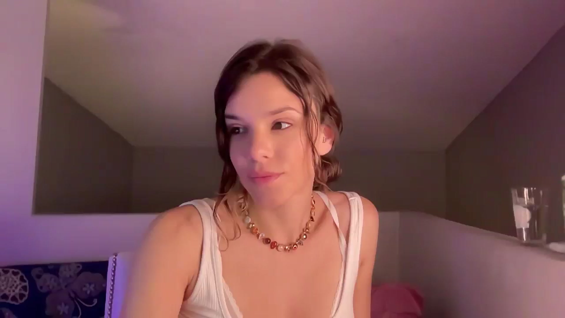 Gallery image thumbnail from AsheEllis's myfreecams stream on, 03/19/2024, 07:24 image 1 of 20