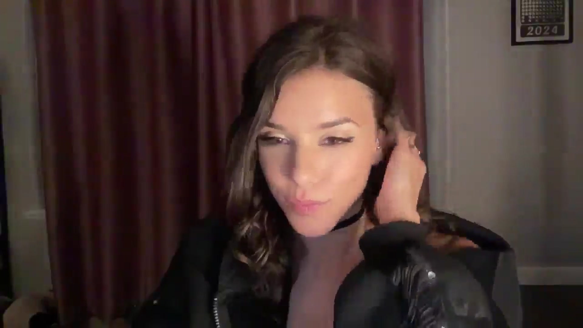 Gallery image thumbnail from AsheEllis's myfreecams stream on, 05/03/2024, 11:58 image 5 of 20