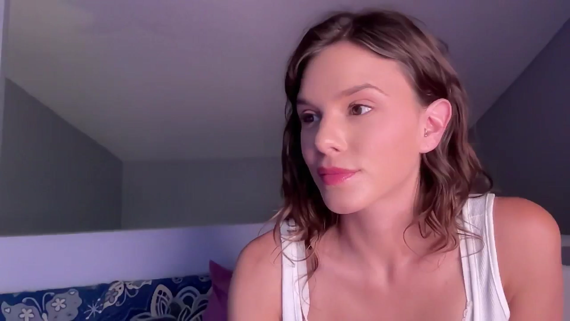 Gallery image thumbnail from AsheEllis's myfreecams stream on, 05/15/2024, 01:58 image 17 of 20