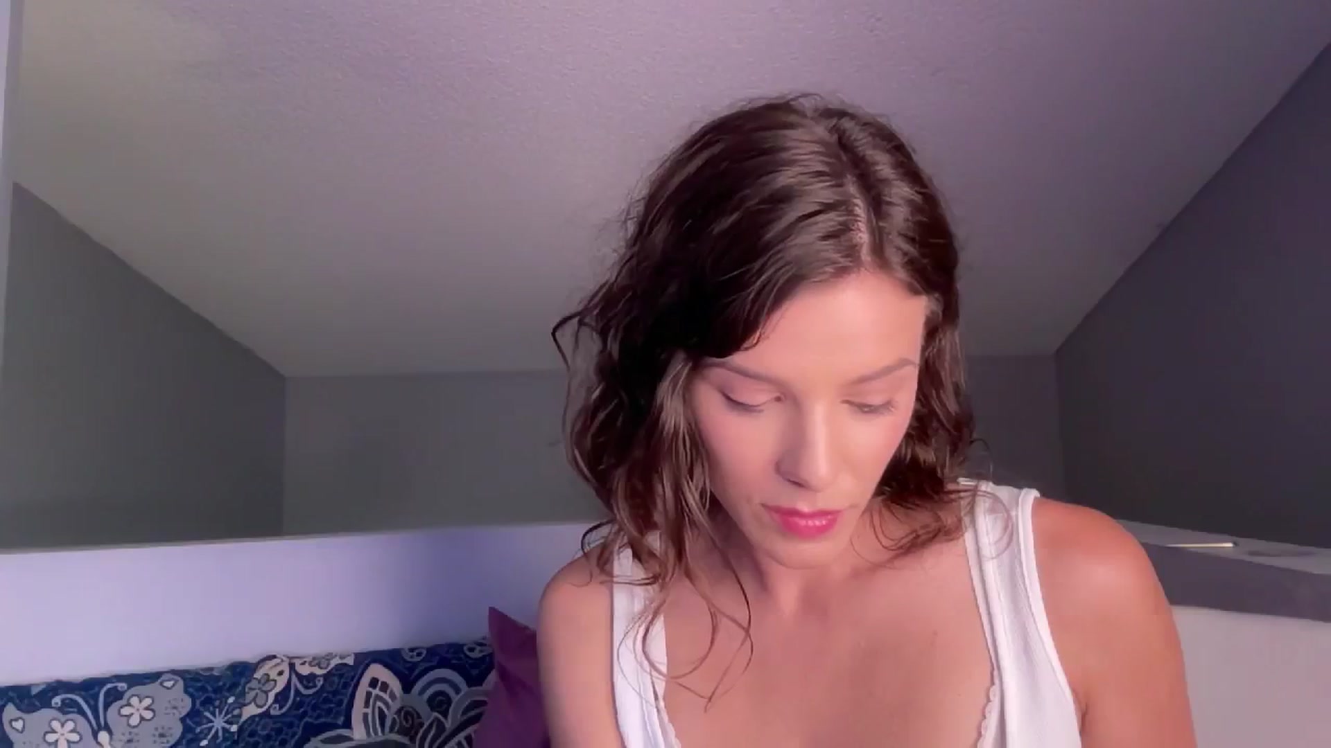 Gallery image thumbnail from AsheEllis's myfreecams stream on, 05/15/2024, 01:58 image 19 of 20