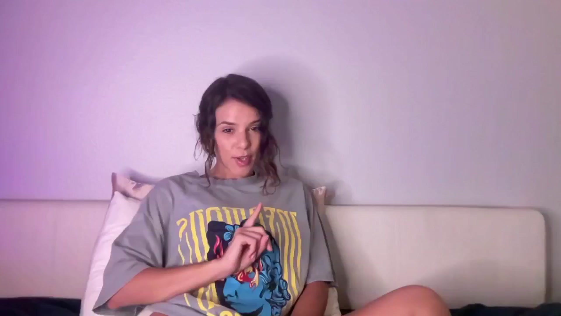 Gallery image thumbnail from AsheEllis's myfreecams stream on, 06/27/2024, 03:44 image 18 of 20