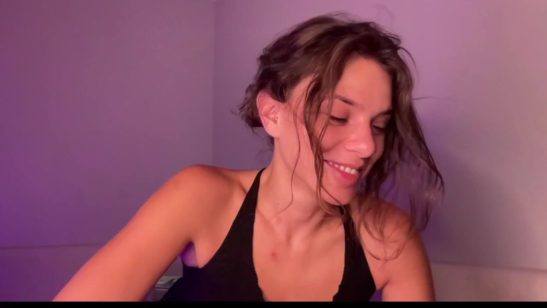 Gallery image thumbnail from AsheEllis's myfreecams stream on, 07/27/2024, 06:28 image 20 of 20