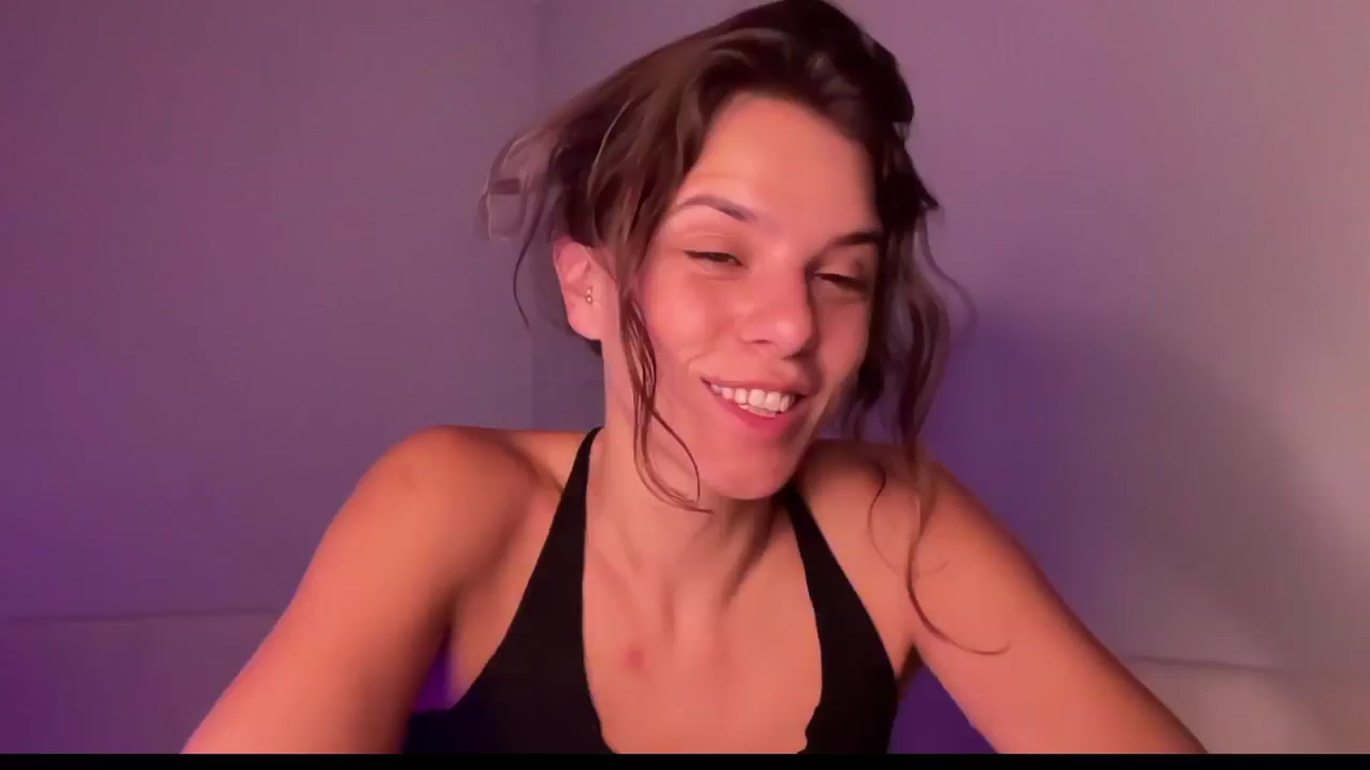 Gallery image thumbnail from AsheEllis's myfreecams stream on, 07/27/2024, 06:28 image 18 of 20