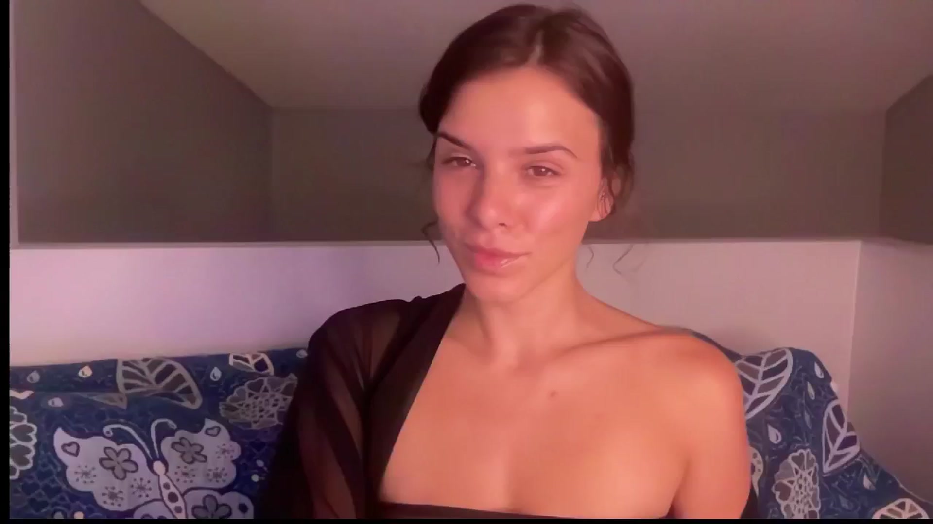Gallery image thumbnail from AsheEllis's myfreecams stream on, 08/10/2024, 04:32 image 1 of 20