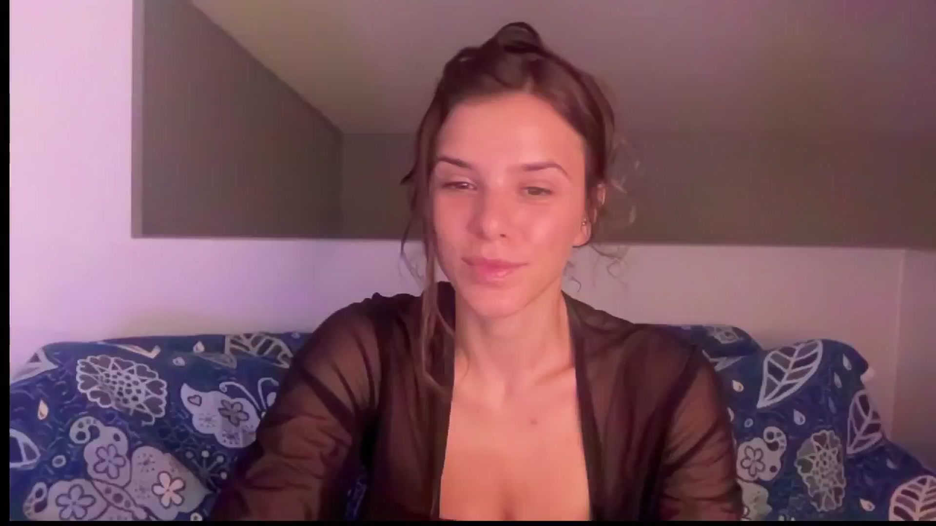 Gallery image thumbnail from AsheEllis's myfreecams stream on, 08/10/2024, 04:32 image 13 of 20