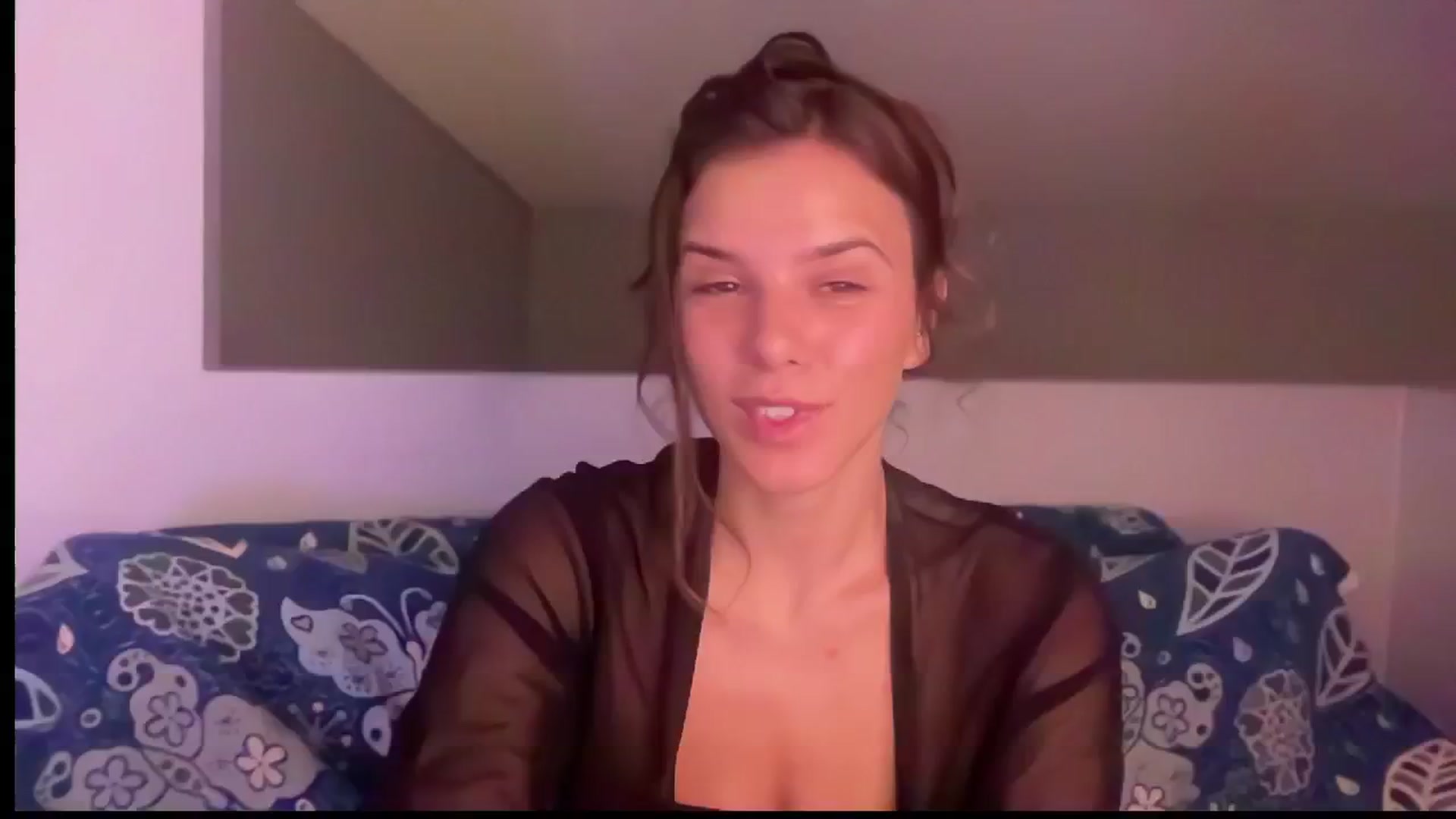 Gallery image thumbnail from AsheEllis's myfreecams stream on, 08/10/2024, 04:32 image 14 of 20