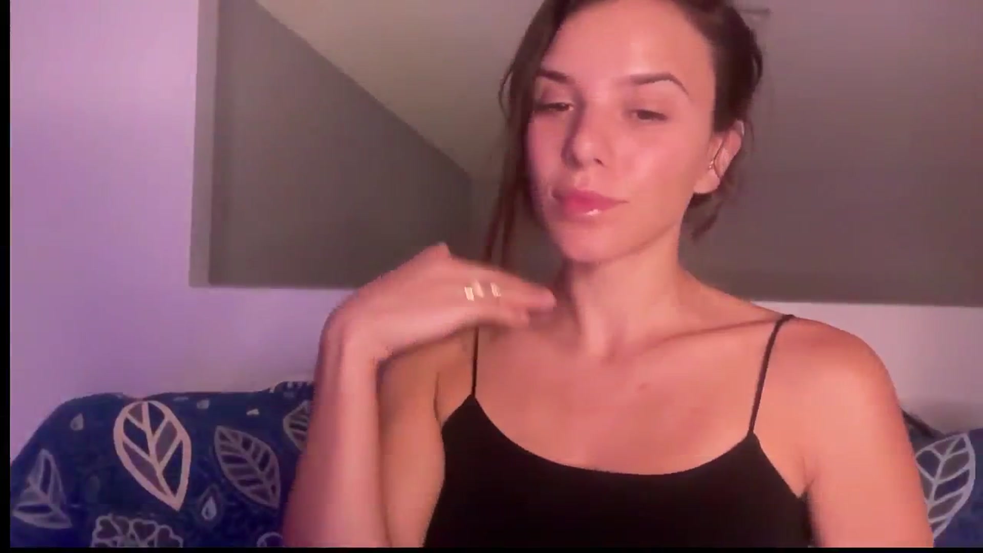 Gallery image thumbnail from AsheEllis's myfreecams stream on, 08/10/2024, 06:18 image 5 of 20