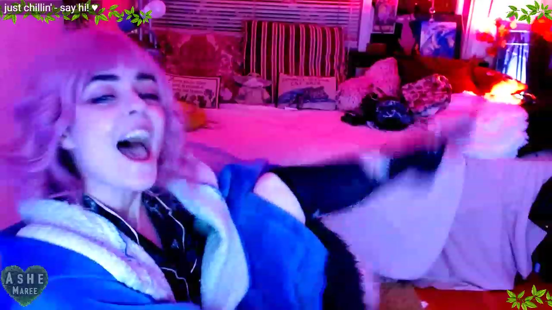 Gallery image thumbnail from Ashe_Maree's myfreecams stream on, 01/01/2023, 06:05 image 16 of 20