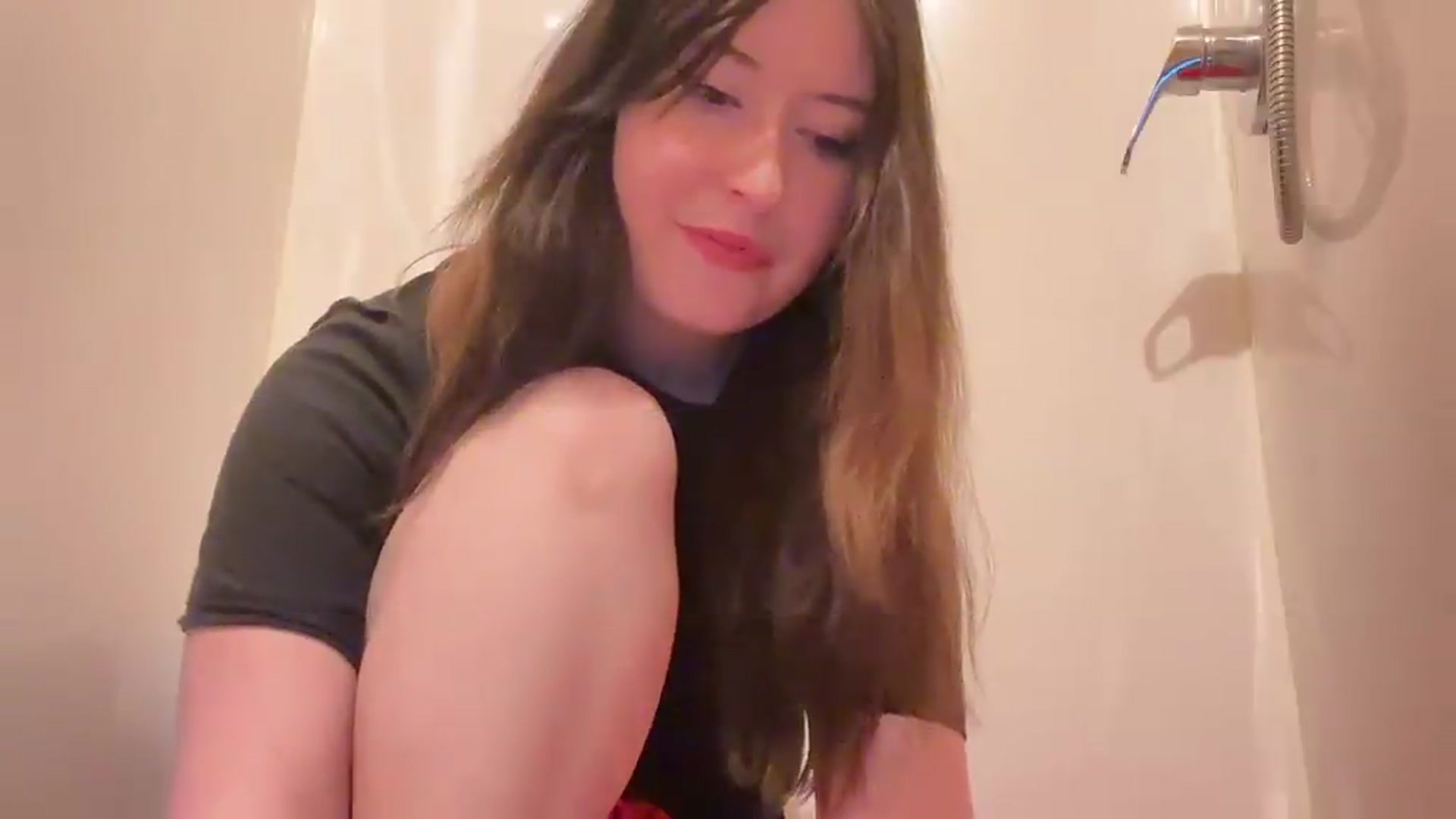 Gallery image thumbnail from Ashisscene's myfreecams stream on, 07/20/2026, 10:29 image 13 of 20