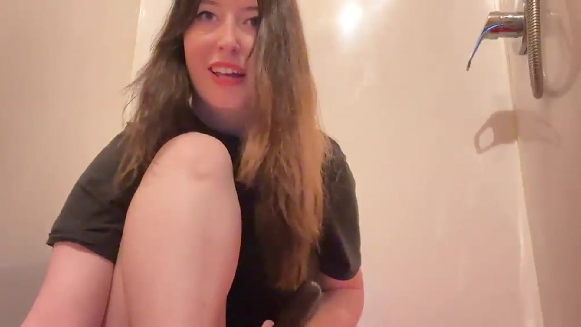 Gallery image thumbnail from Ashisscene's myfreecams stream on, 07/20/2026, 10:29 image 11 of 20
