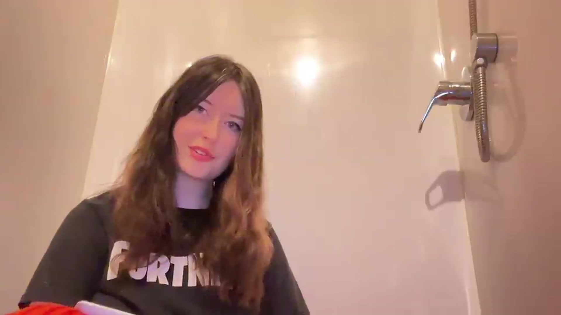 Gallery image thumbnail from Ashisscene's myfreecams stream on, 07/21/2026, 14:32 image 16 of 20