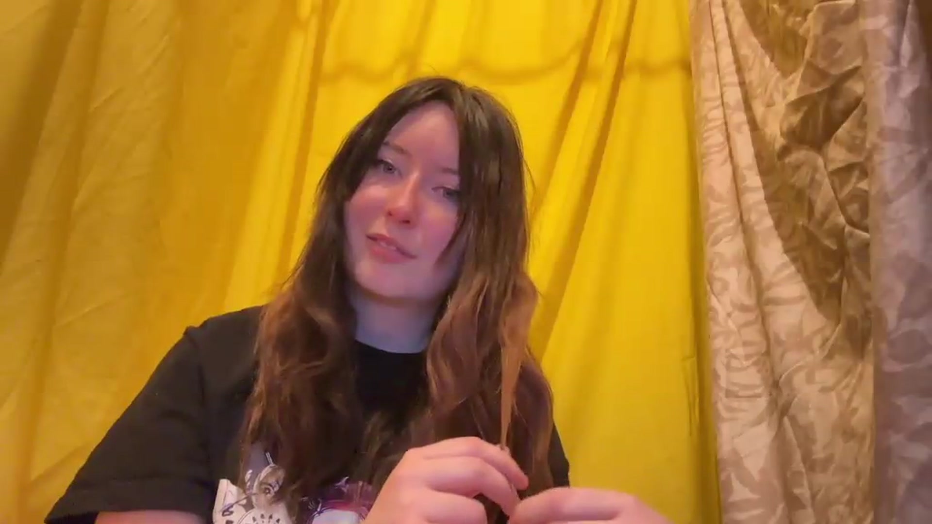 Gallery image thumbnail from Ashisscene's myfreecams stream on, 07/29/2026, 12:22 image 3 of 20