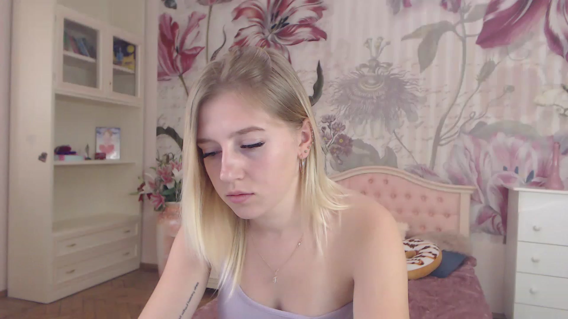 Gallery image thumbnail from AshleeSmit's myfreecams stream on, 08/29/2023, 08:55 image 20 of 20