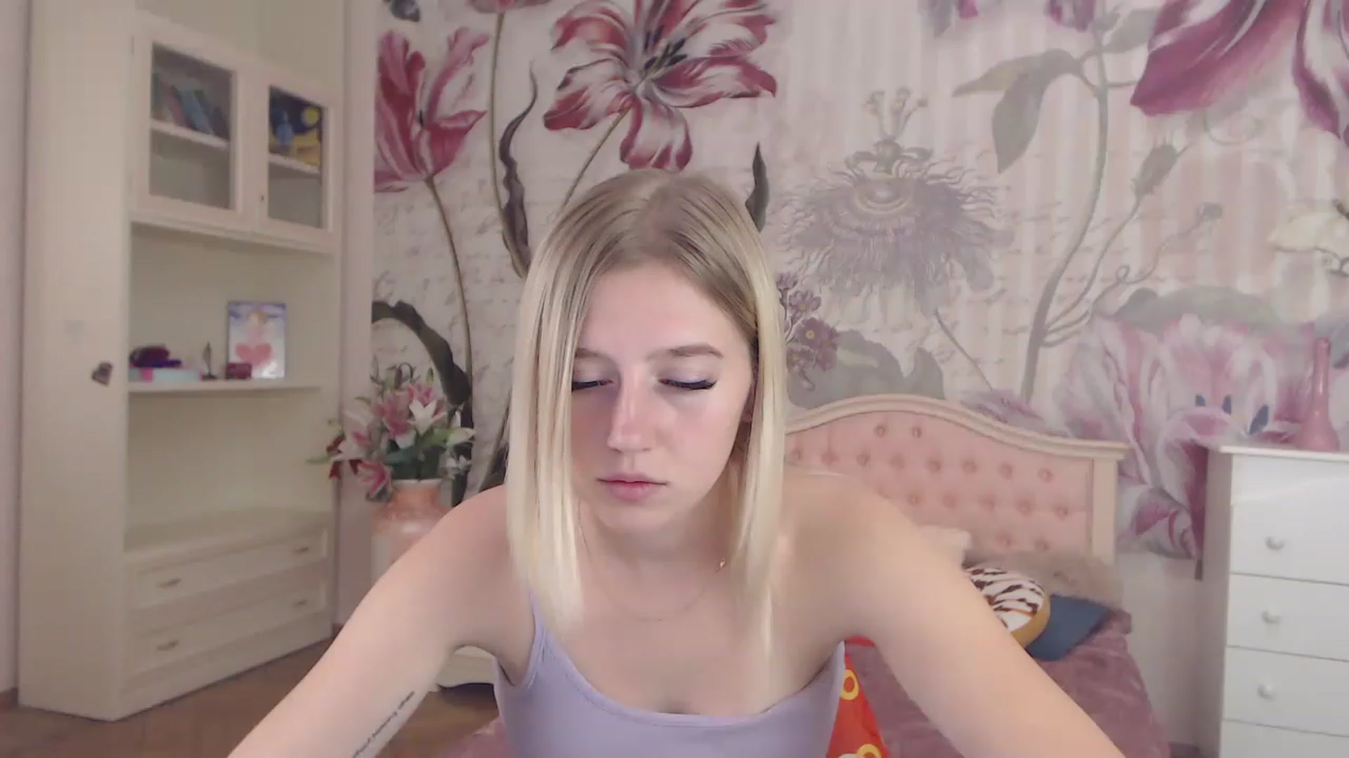 Gallery image thumbnail from AshleeSmit's myfreecams stream on, 08/29/2023, 08:55 image 5 of 20