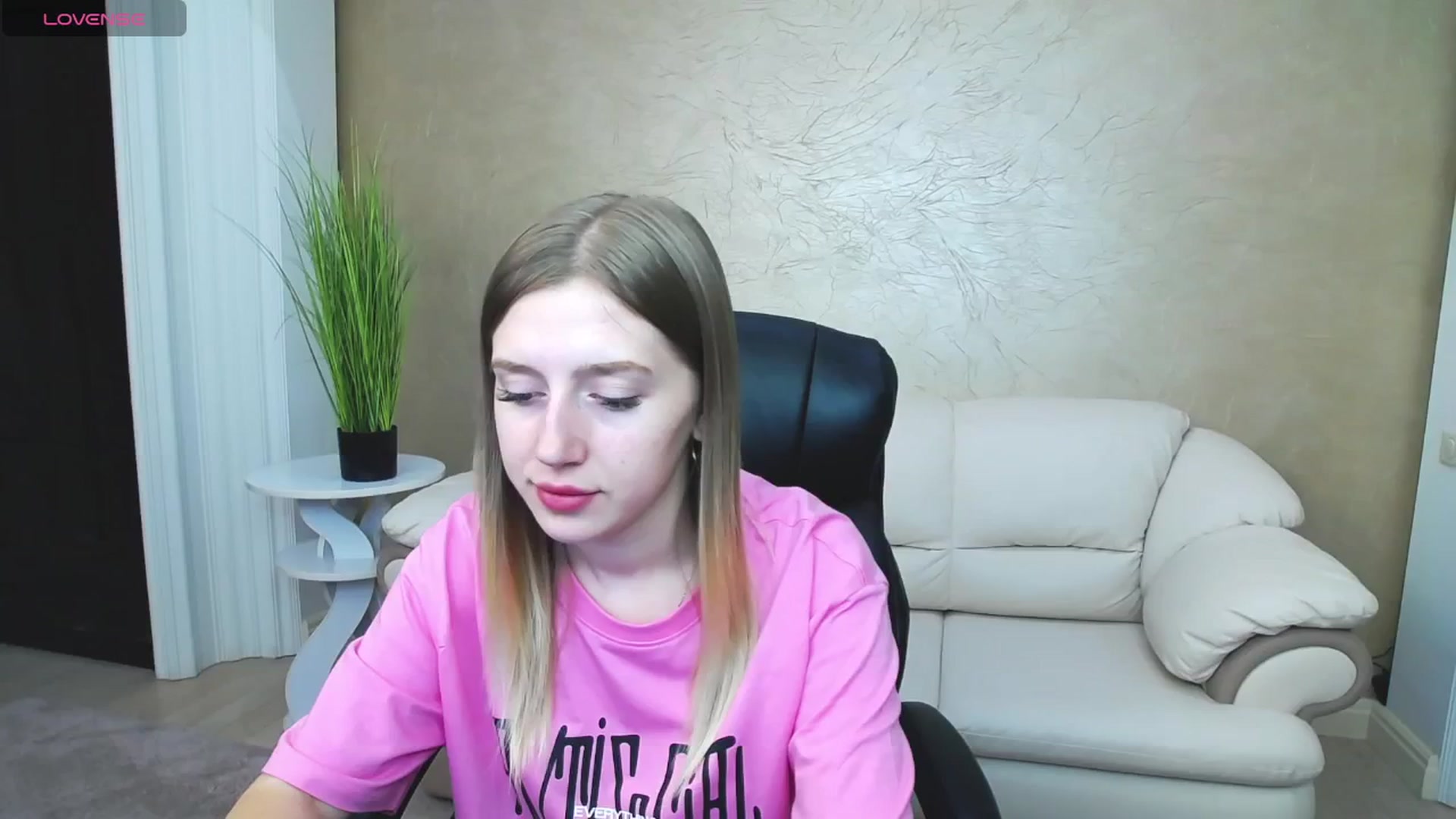 Gallery image thumbnail from AshleeSmit's myfreecams stream on, 08/13/2024, 15:54 image 1 of 20