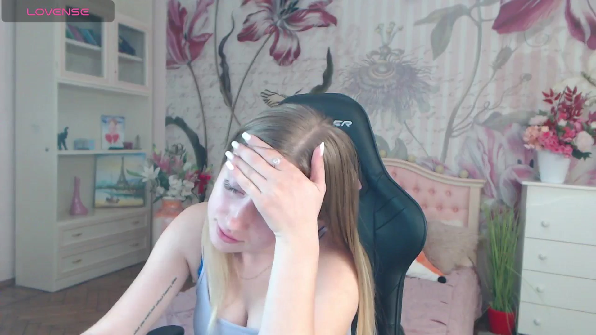 Gallery image thumbnail from AshleeSmit's myfreecams stream on, 08/14/2024, 20:36 image 2 of 20