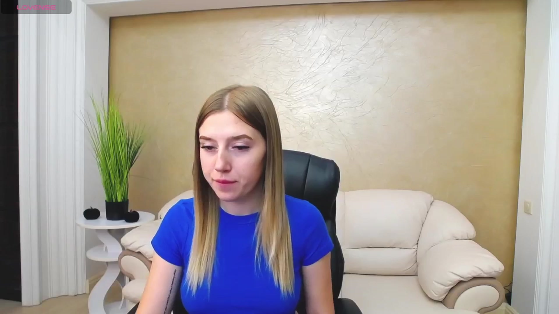 Gallery image thumbnail from AshleeSmit's myfreecams stream on, 10/29/2024, 15:31 image 11 of 20
