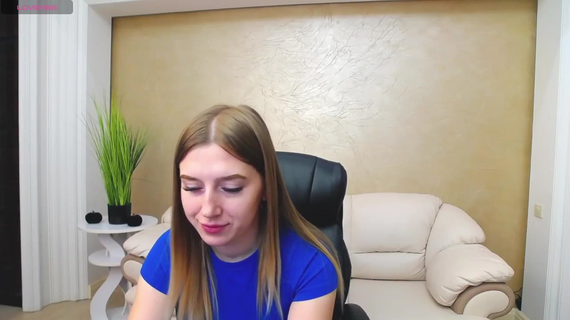 Gallery image thumbnail from AshleeSmit's myfreecams stream on, 10/29/2024, 15:31 image 2 of 20