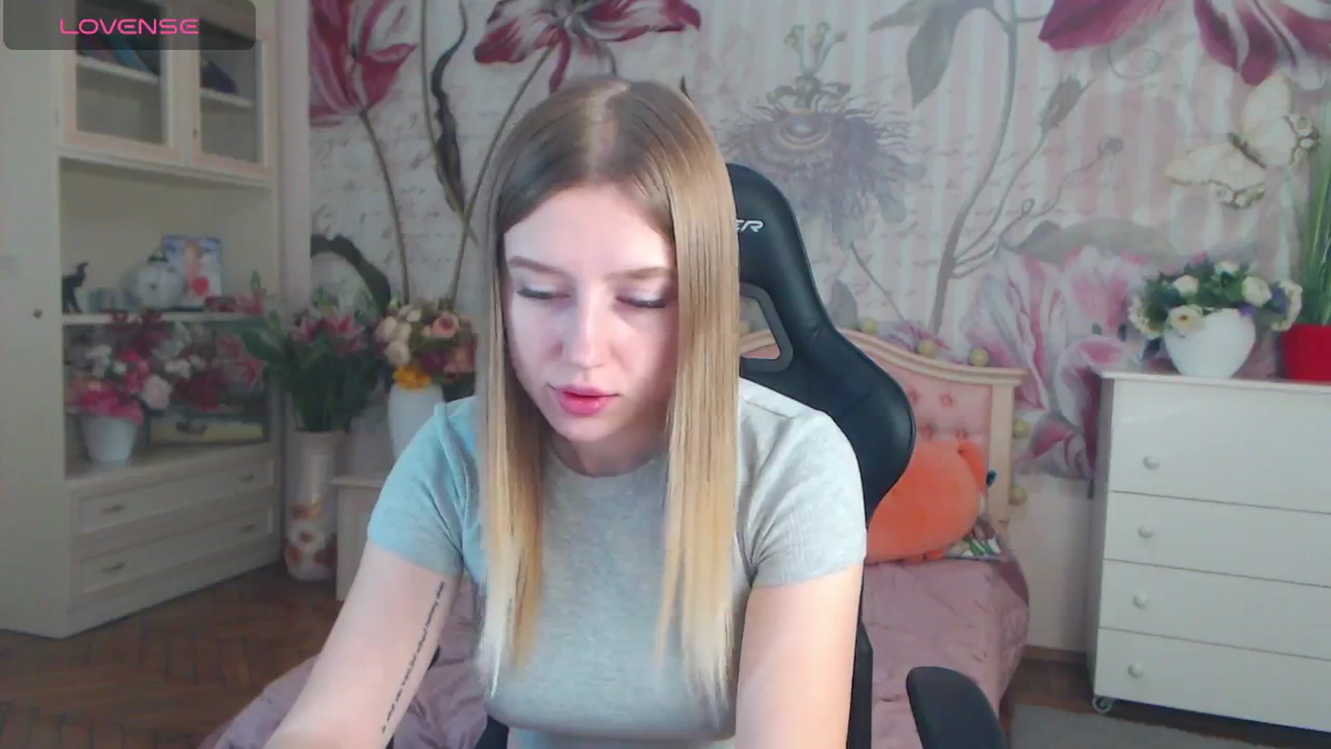 Gallery image thumbnail from AshleeSmit's myfreecams stream on, 11/11/2024, 12:50 image 19 of 20