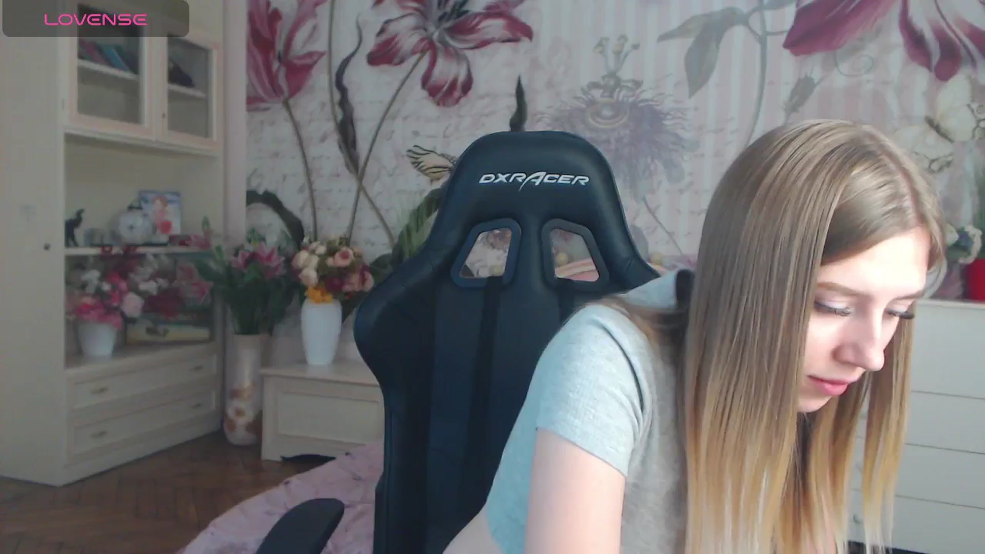 Gallery image thumbnail from AshleeSmit's myfreecams stream on, 11/11/2024, 15:58 image 16 of 20