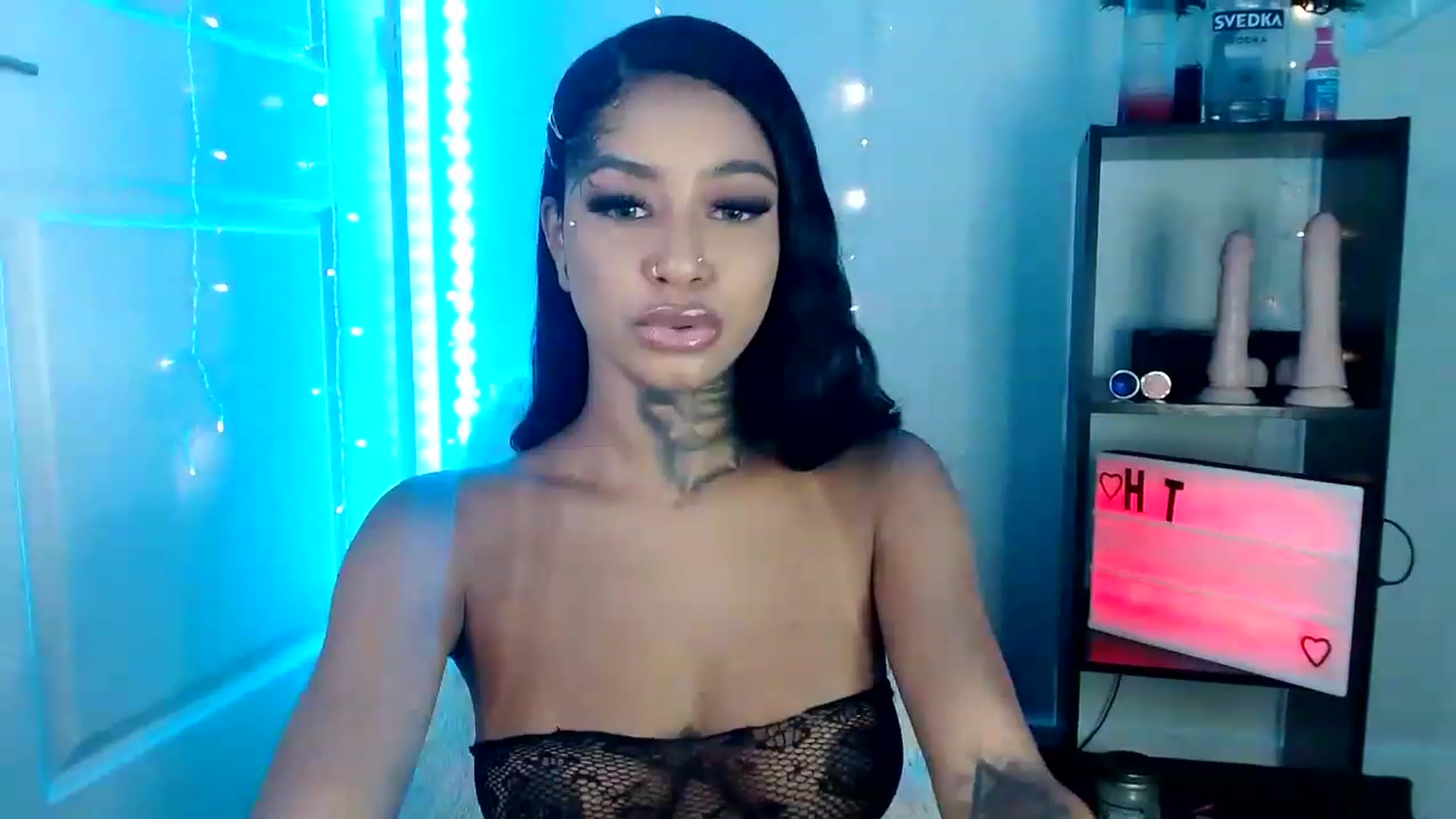 Gallery image thumbnail from Ashleeighh's myfreecams stream on, 05/28/2023, 21:43 image 2 of 20