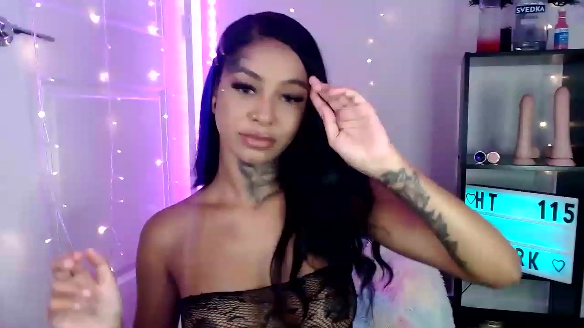 Gallery image thumbnail from Ashleeighh's myfreecams stream on, 05/28/2023, 21:43 image 8 of 20