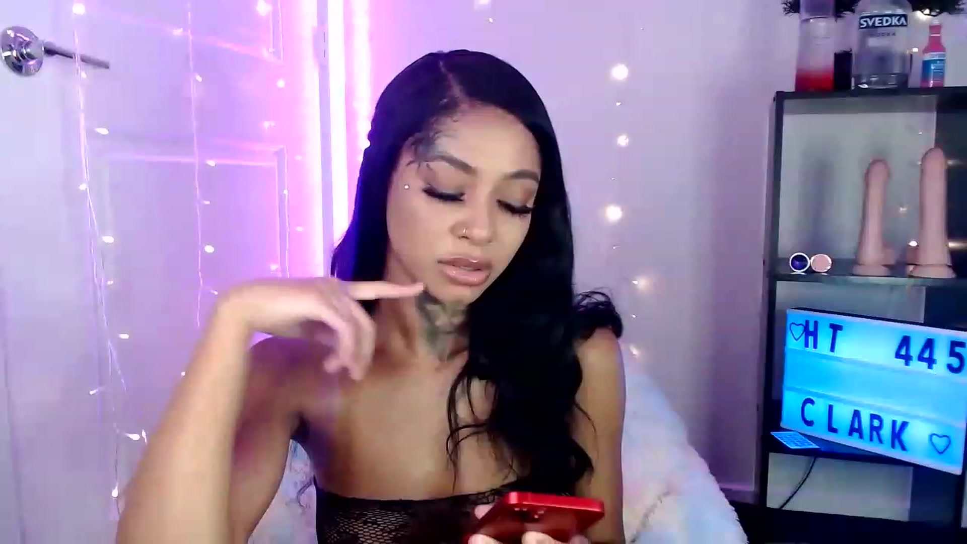 Gallery image thumbnail from Ashleeighh's myfreecams stream on, 05/28/2023, 21:43 image 16 of 20