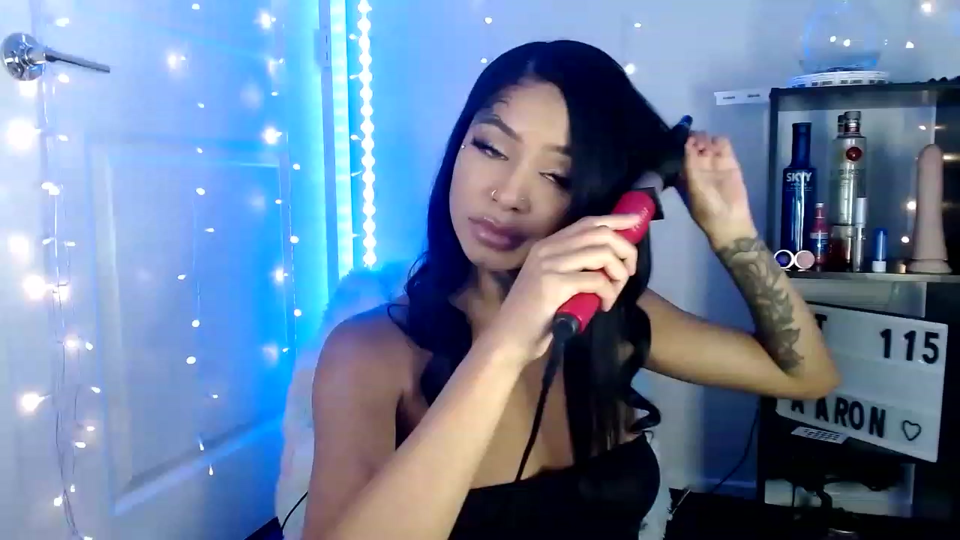 Gallery image thumbnail from Ashleeighh's myfreecams stream on, 06/03/2023, 22:20 image 1 of 20