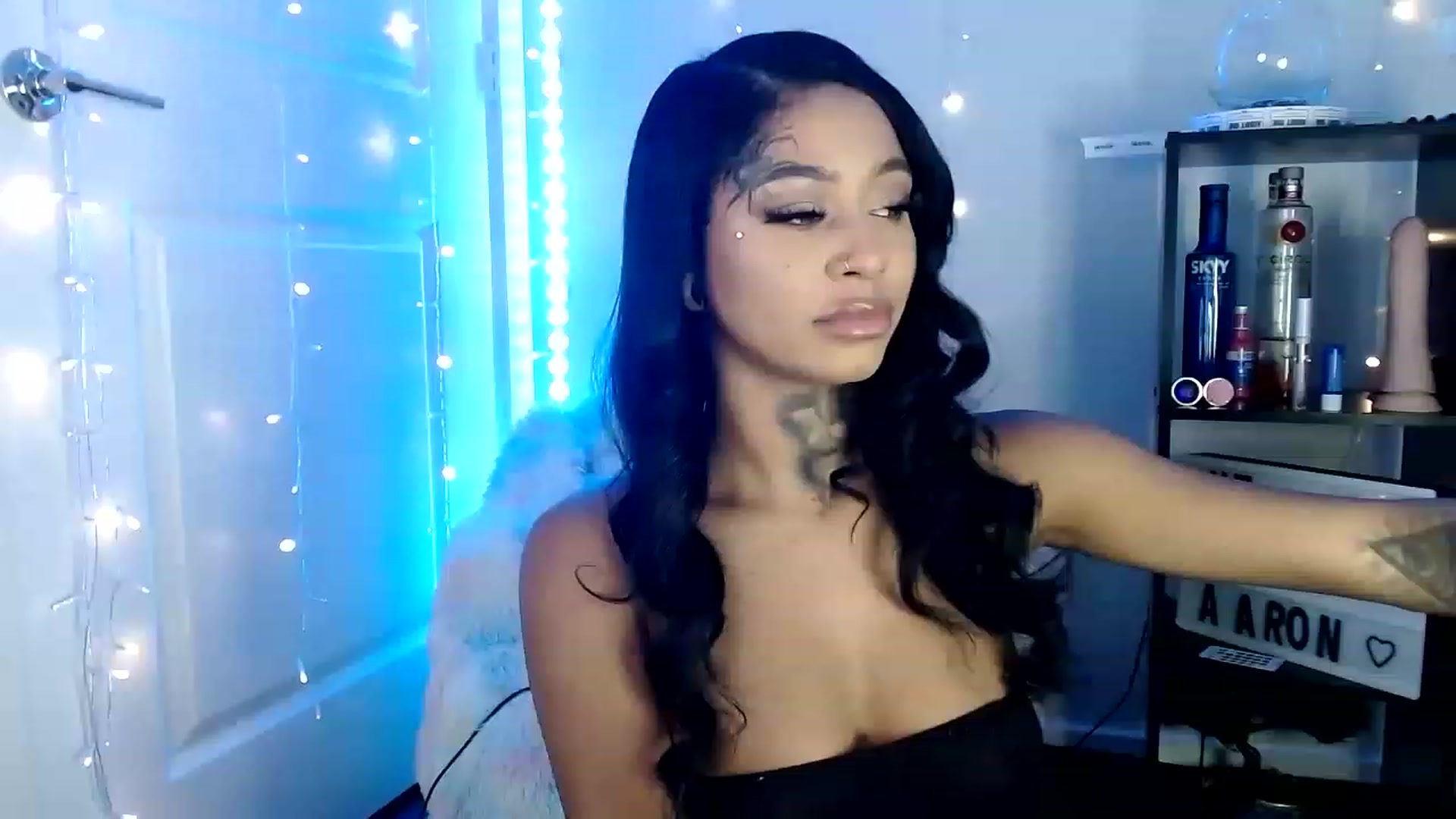 Gallery image thumbnail from Ashleeighh's myfreecams stream on, 06/03/2023, 22:20 image 7 of 20