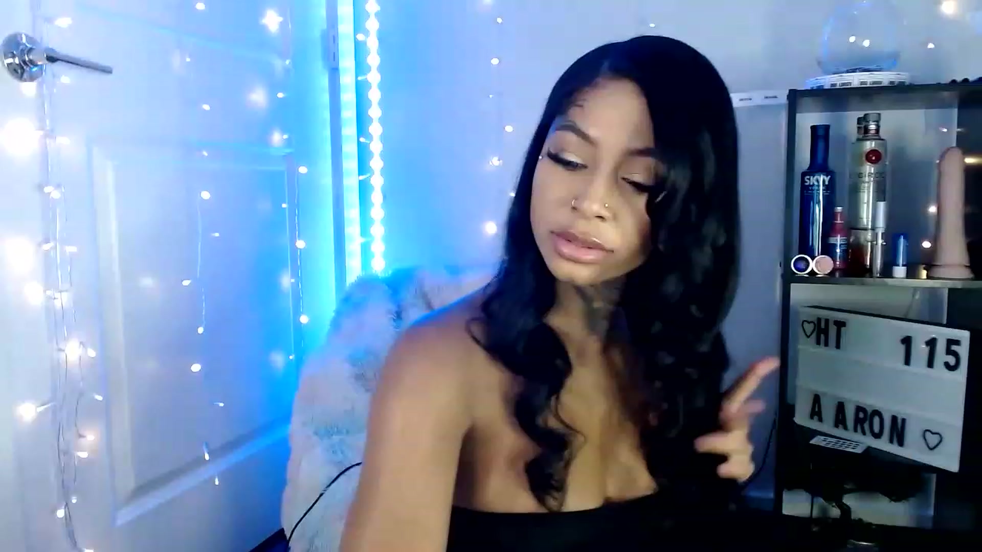 Gallery image thumbnail from Ashleeighh's myfreecams stream on, 06/03/2023, 22:20 image 5 of 20