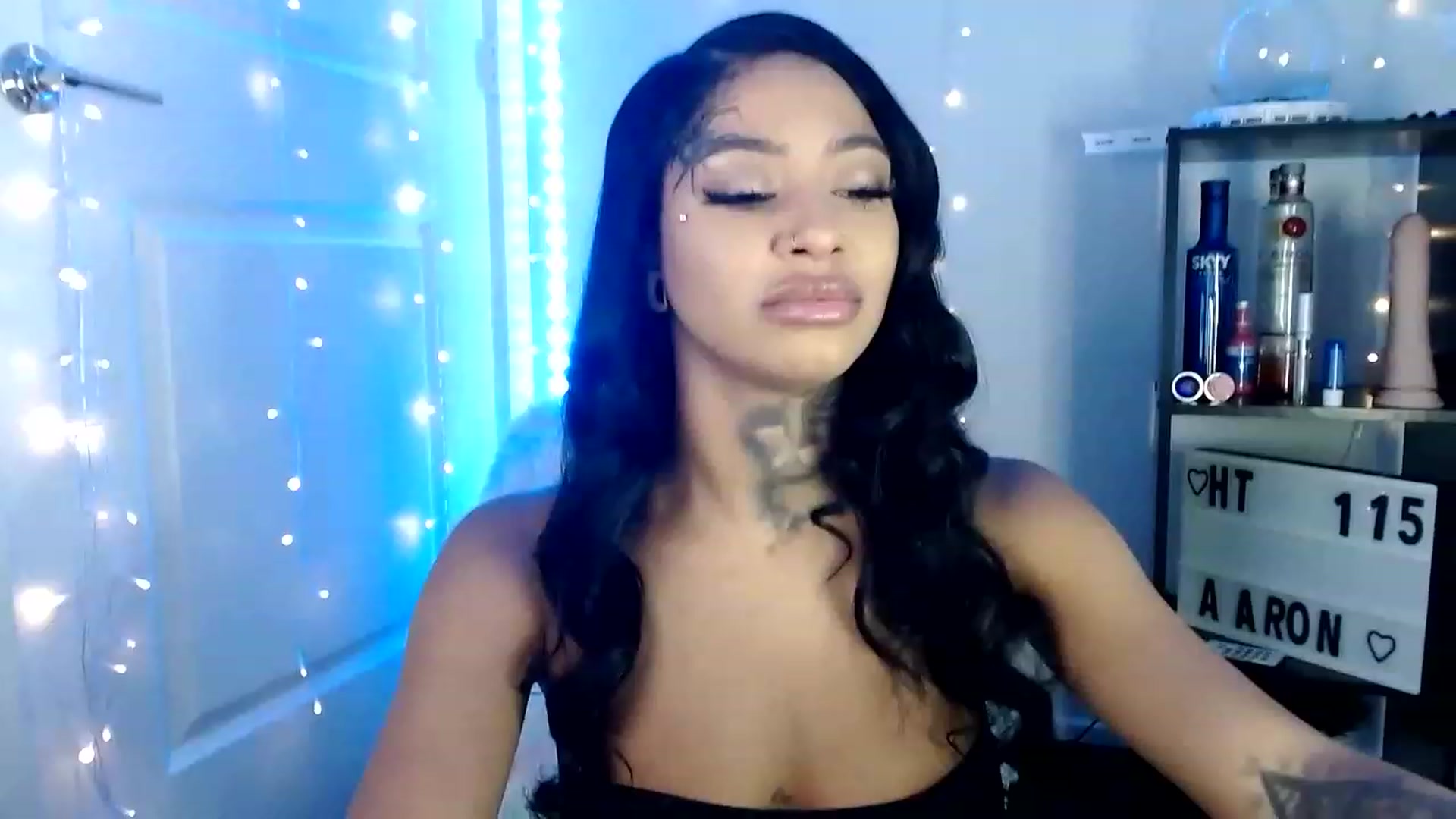 Gallery image thumbnail from Ashleeighh's myfreecams stream on, 06/03/2023, 22:20 image 8 of 20