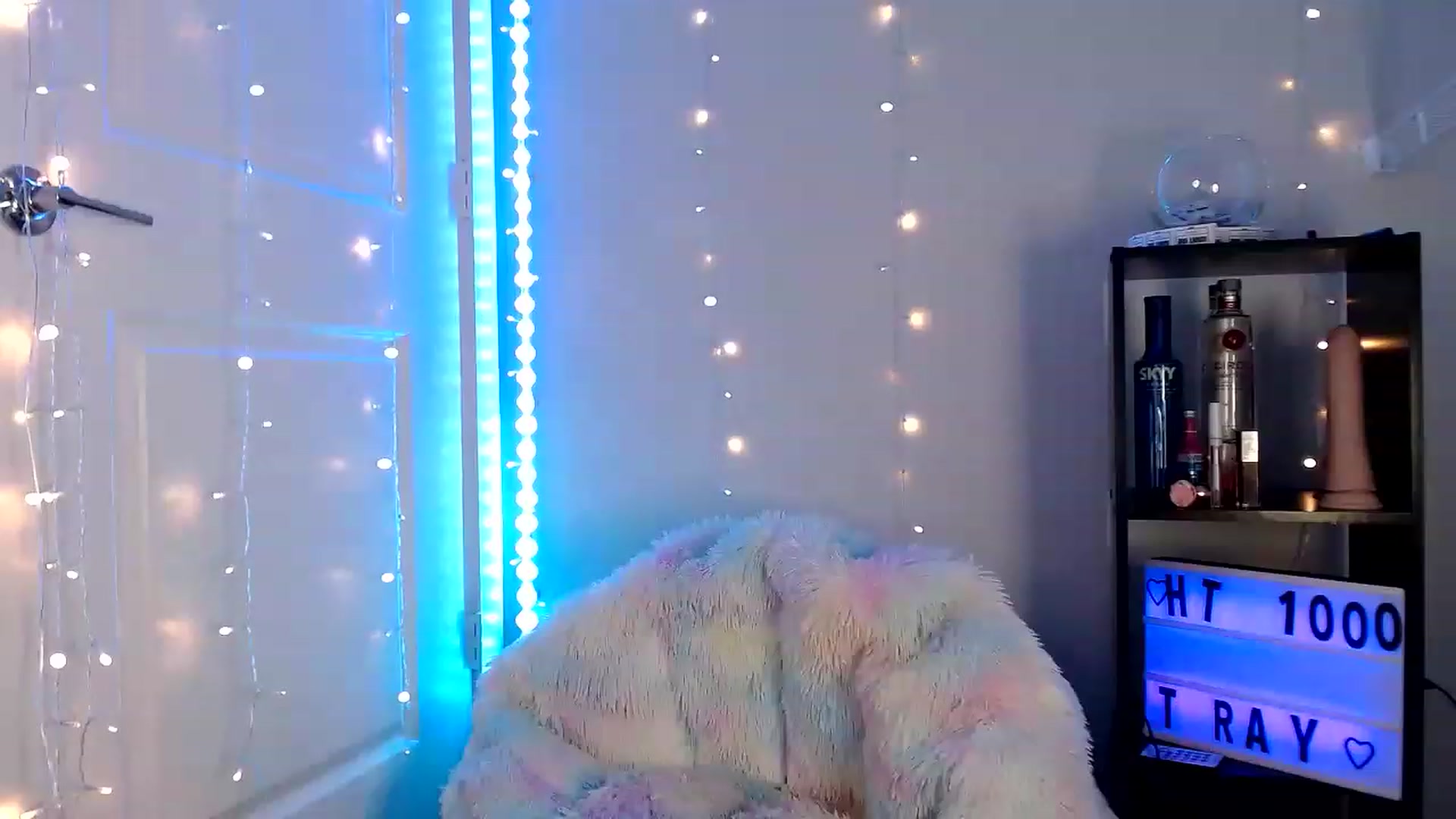 Gallery image thumbnail from Ashleeighh's myfreecams stream on, 06/04/2023, 24:01 image 3 of 20