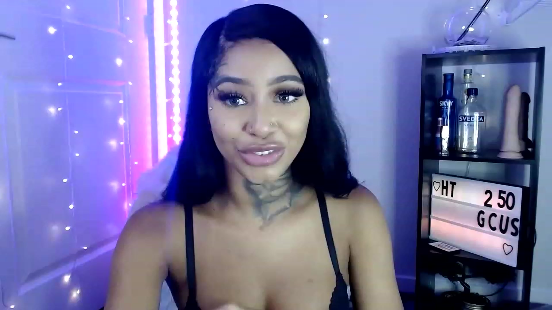 Gallery image thumbnail from Ashleeighh's myfreecams stream on, 06/12/2023, 05:15 image 4 of 20