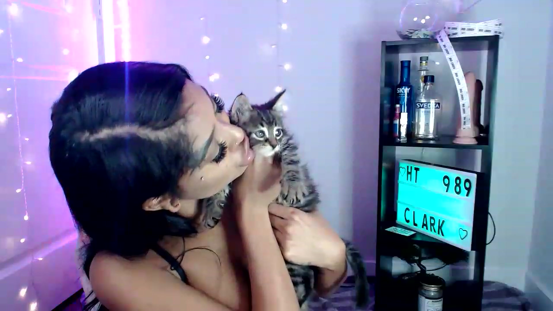 Gallery image thumbnail from Ashleeighh's myfreecams stream on, 06/12/2023, 05:34 image 9 of 20