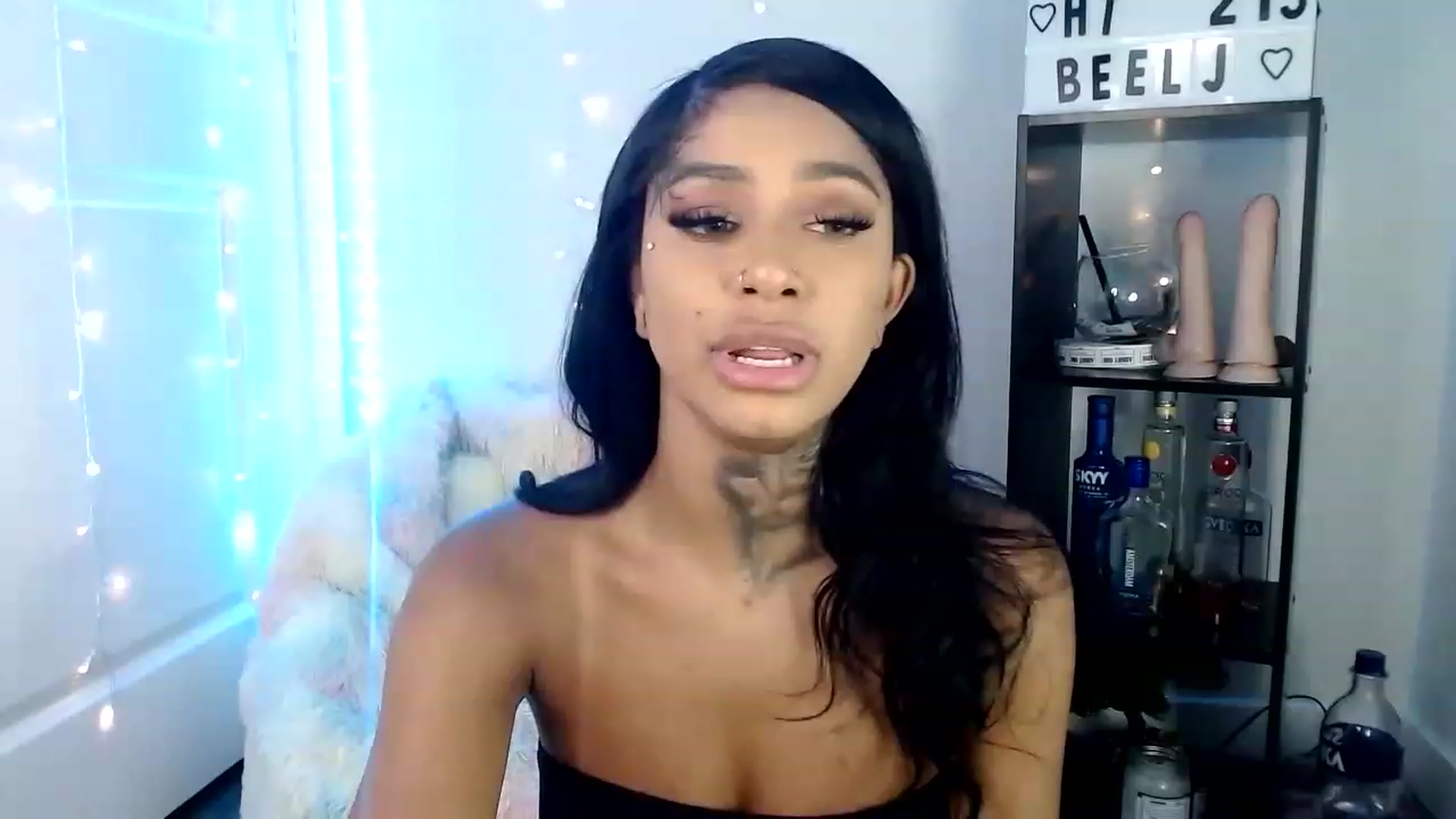 Gallery image thumbnail from Ashleeighh's myfreecams stream on, 06/19/2023, 04:43 image 20 of 20