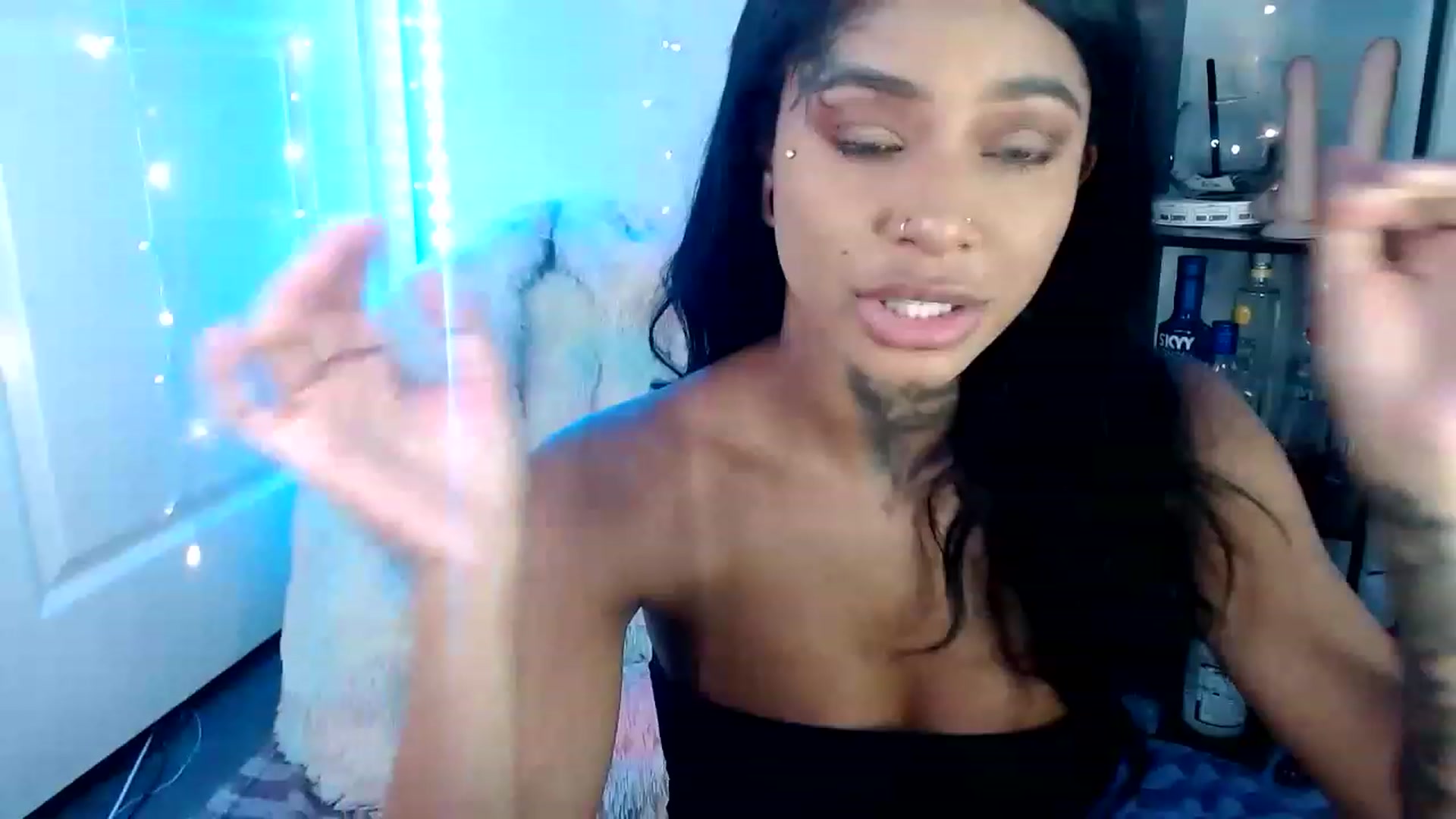 Gallery image thumbnail from Ashleeighh's myfreecams stream on, 06/19/2023, 05:09 image 3 of 20
