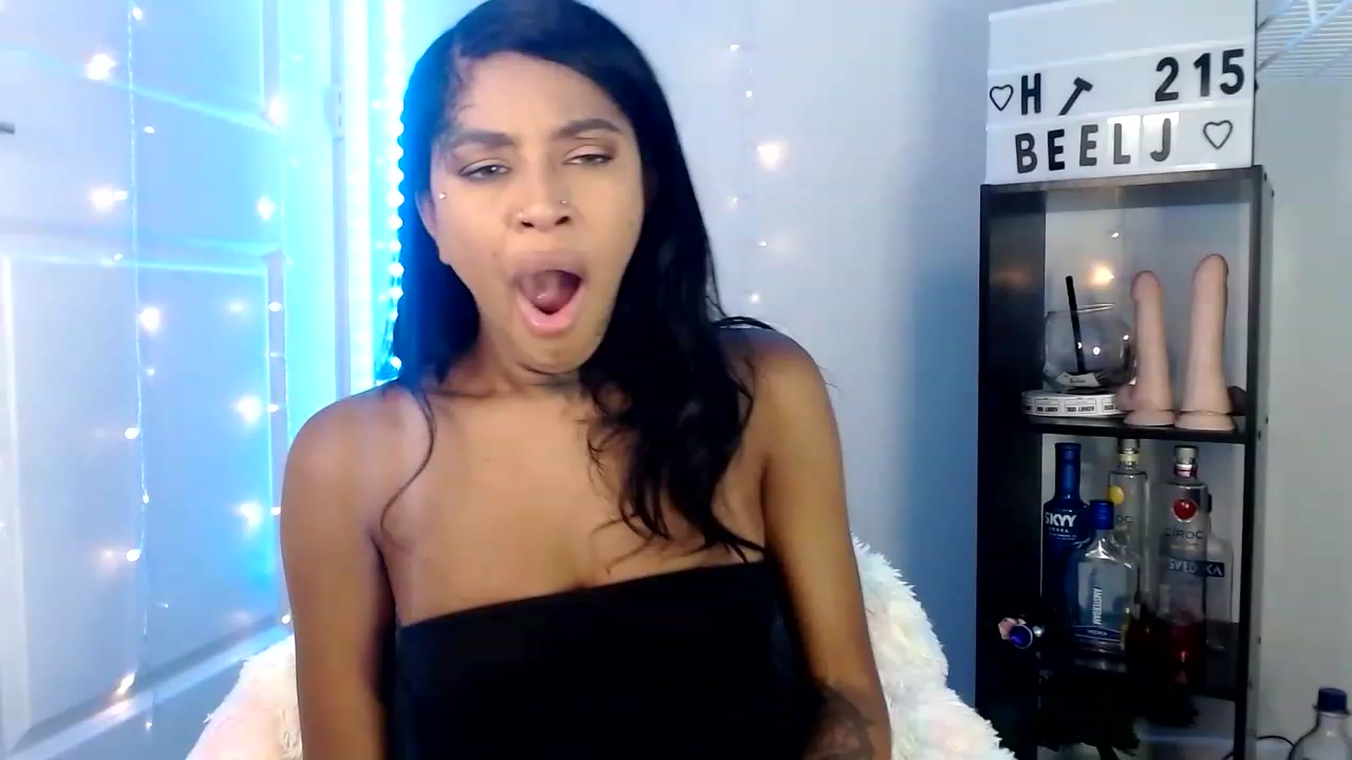 Gallery image thumbnail from Ashleeighh's myfreecams stream on, 06/19/2023, 05:09 image 12 of 20