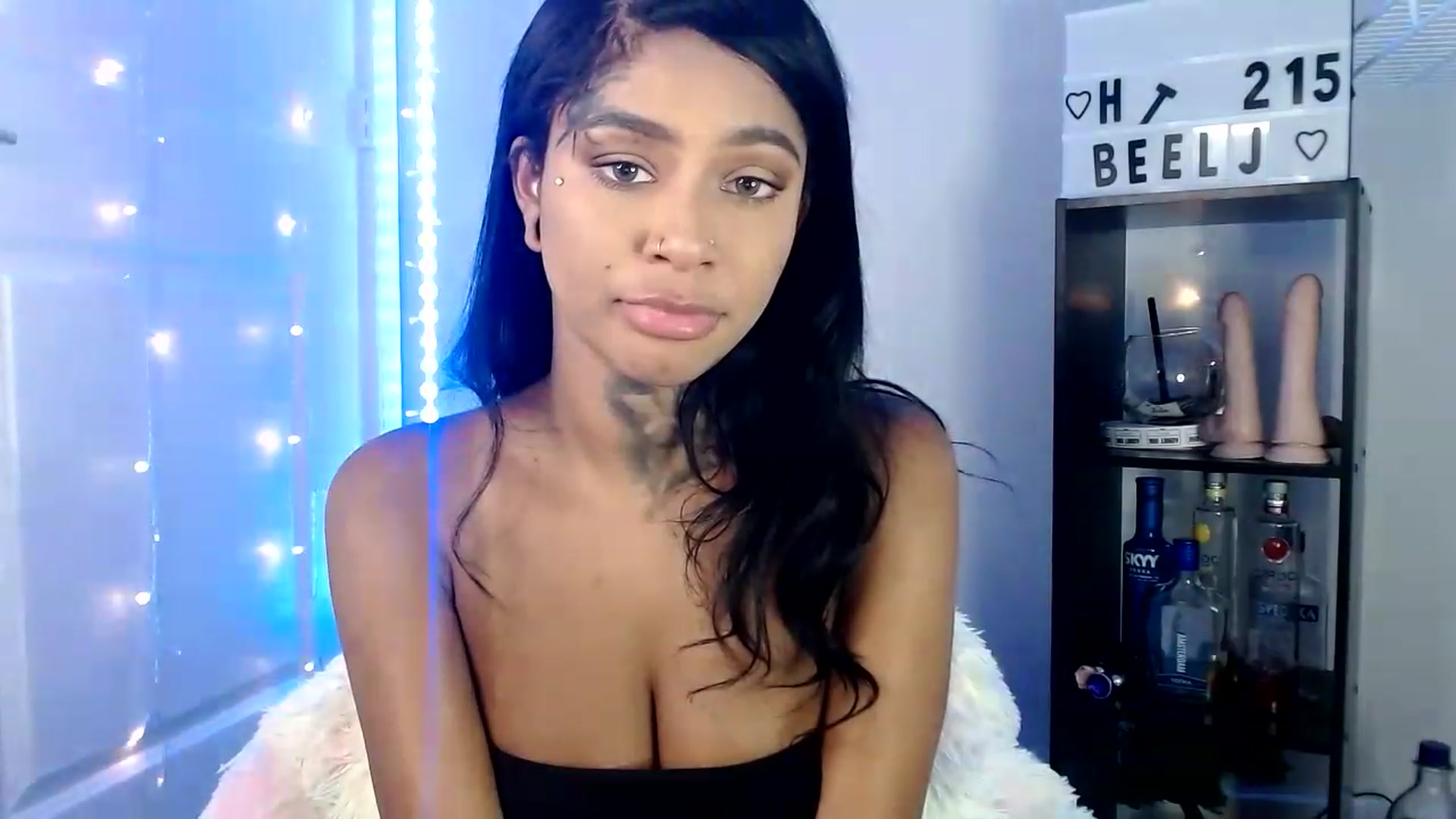 Gallery image thumbnail from Ashleeighh's myfreecams stream on, 06/19/2023, 05:09 image 13 of 20