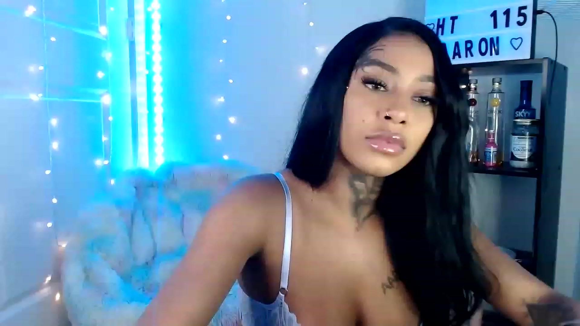 Gallery image thumbnail from Ashleeighh's myfreecams stream on, 06/21/2023, 04:05 image 15 of 20