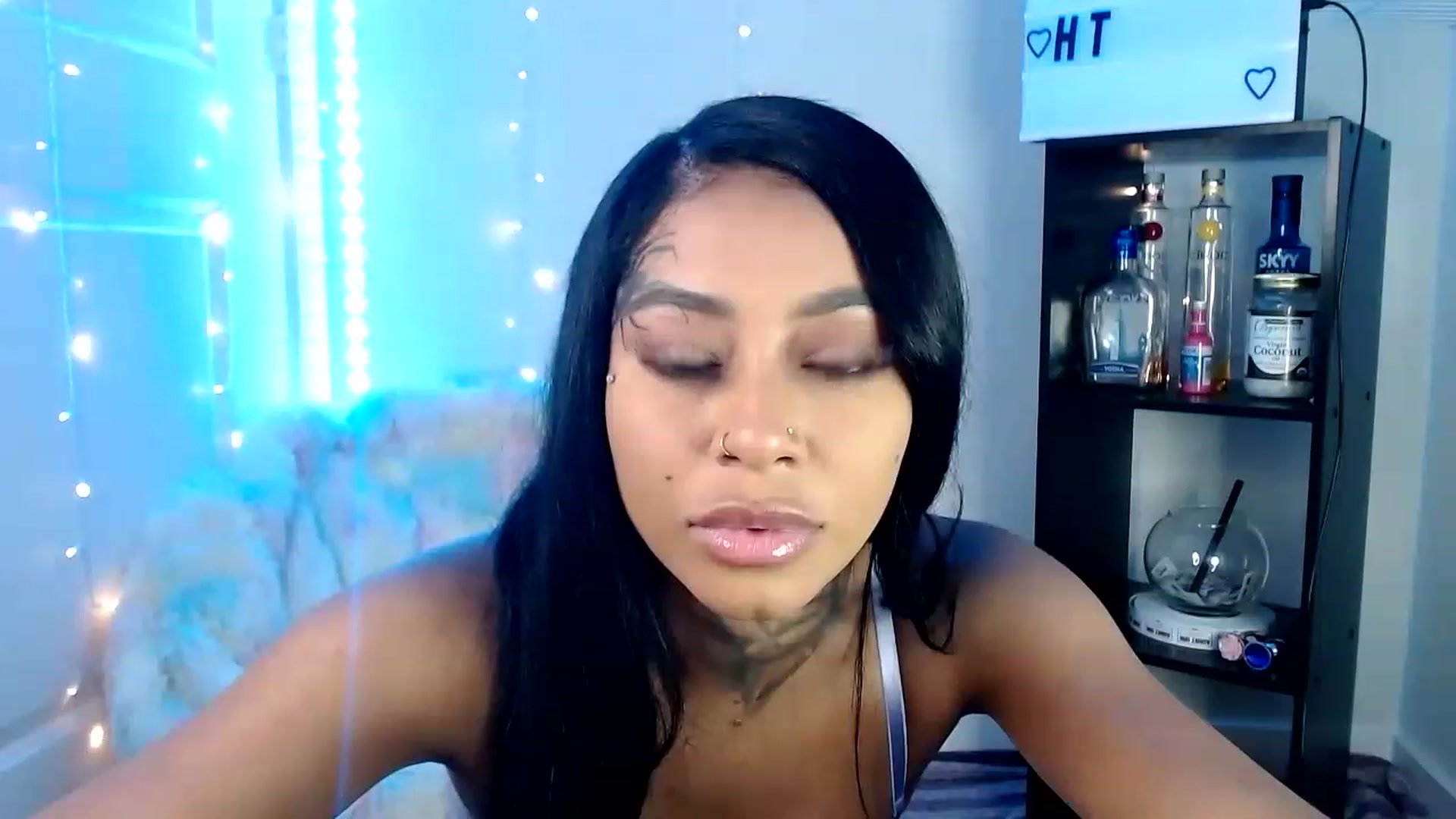 Gallery image thumbnail from Ashleeighh's myfreecams stream on, 06/21/2023, 04:05 image 6 of 20