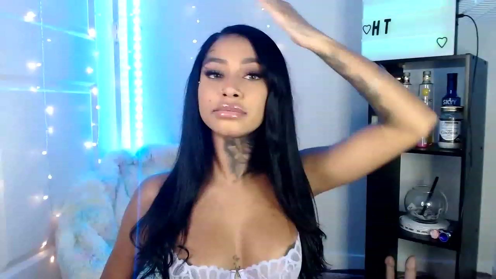 Gallery image thumbnail from Ashleeighh's myfreecams stream on, 06/21/2023, 04:05 image 8 of 20