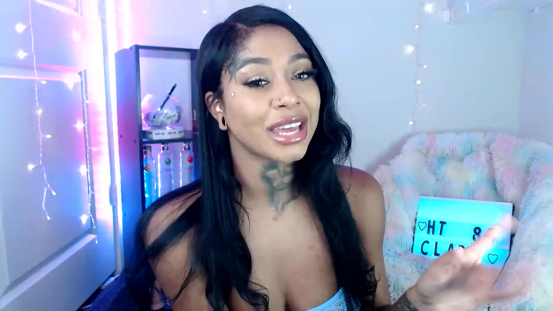 Gallery image thumbnail from Ashleeighh's myfreecams stream on, 06/30/2023, 23:55 image 2 of 20
