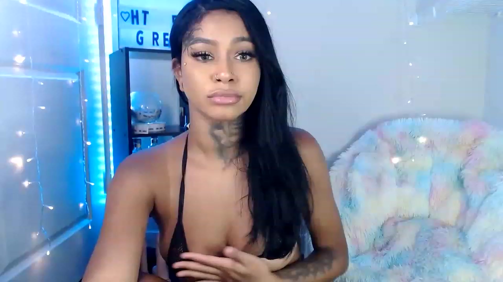 Gallery image thumbnail from Ashleeighh's myfreecams stream on, 07/05/2023, 22:49 image 5 of 20